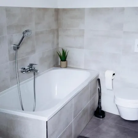 Nm-living Ist Zentral Modern Ruhig Mit Netflix Kuche Balkon Apartment *